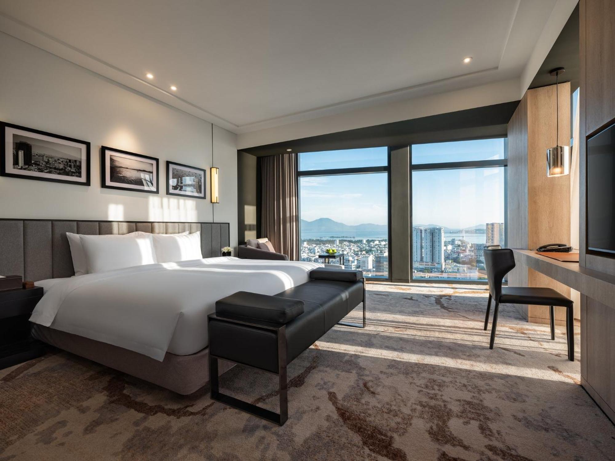Crowne Plaza Danang City Centre By Ihg Extérieur photo